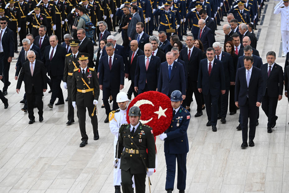 Erdoğan’dan Zafer Bayramı Mesajı: Menfur Planlara Geçit Vermiyoruz