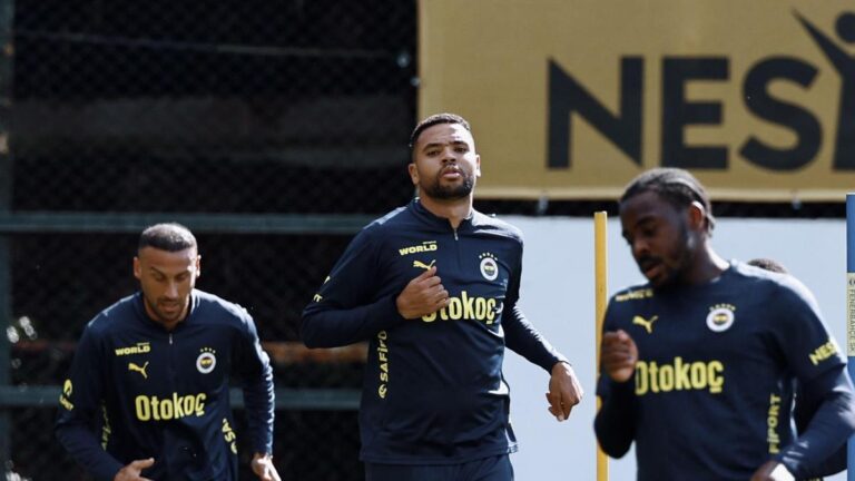 F.Bahçe, Samsunspor deplasmanı öncesi hazırlıklarını tamamladı