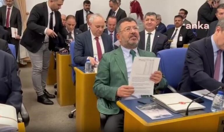 CHP’lilerden Enerji ve Tabii Kaynaklar Bakanı Bayraktar’a “yaz saati” uygulamasına tepki – Son Dakika Siyasi Haber