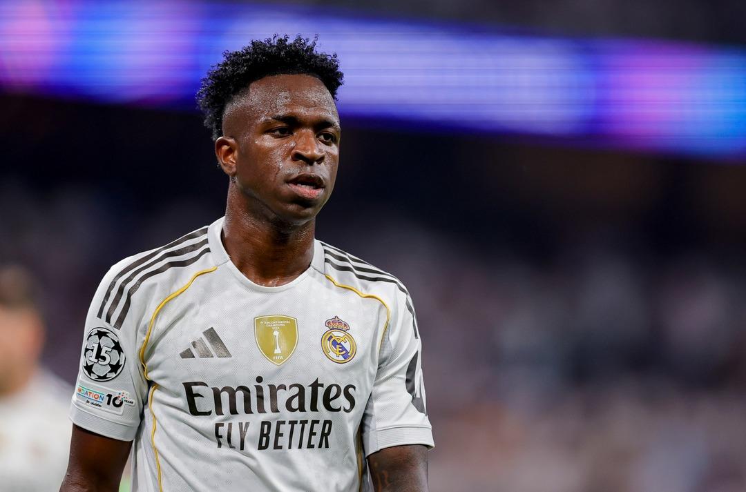 Real Madrid'in yıldızı Vinicius Junior hile iddialarıyla gündeme geldi! İhanet söylentileri evden atılmasına neden oldu... 3