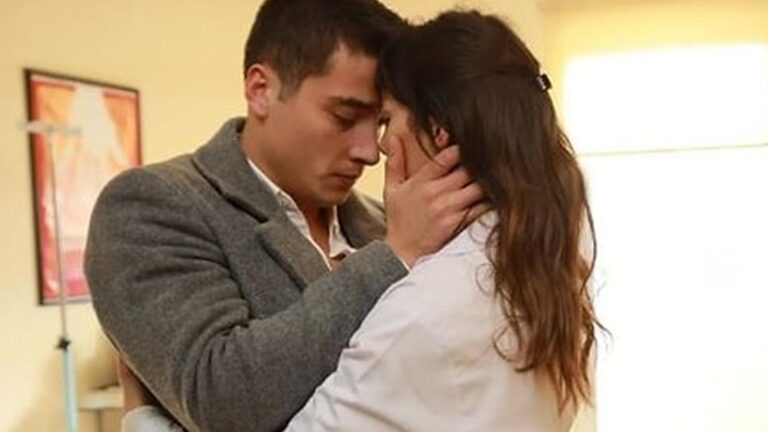 Atakan Özkaya ve Dilin Döğer’in aşk pozlarına beğeni yağdı